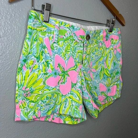 Lilly Pulitzer Callahan Shorts Size 2 – Pink Floral Tropical Print - Picture 2 of 12